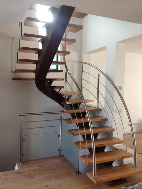 mono spine steel structure curved stairs with wood tread 