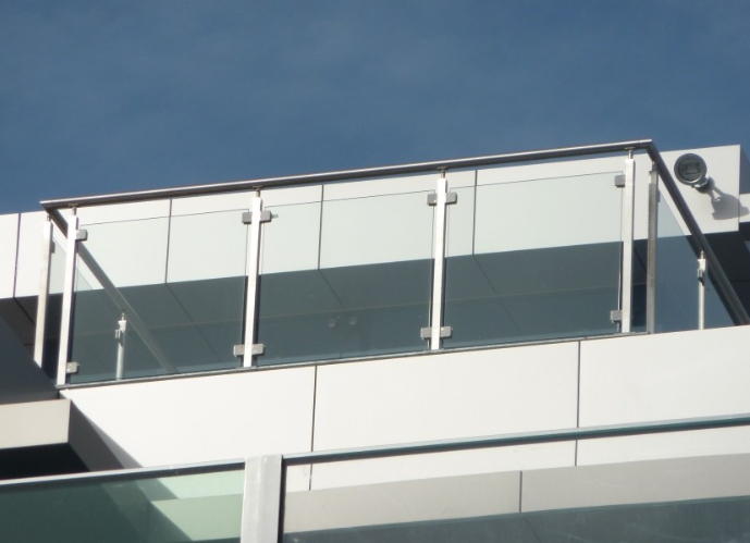 Semi Frameless glass railing with round post 