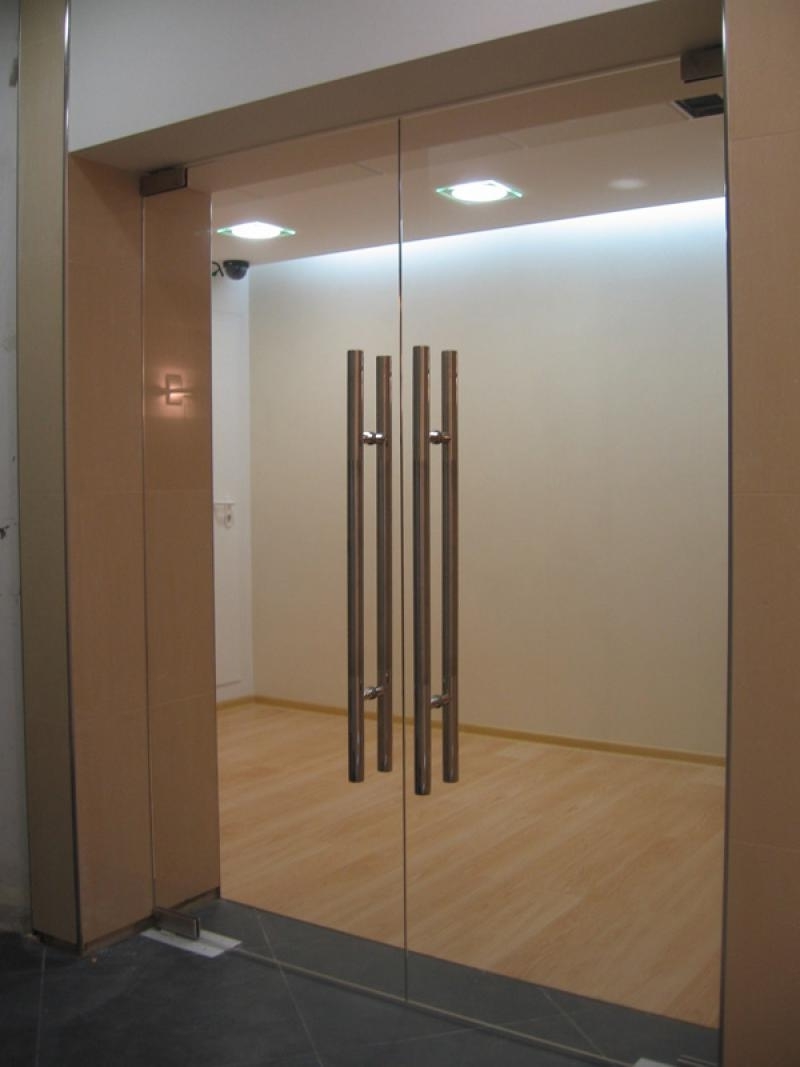 frameless casement glass door